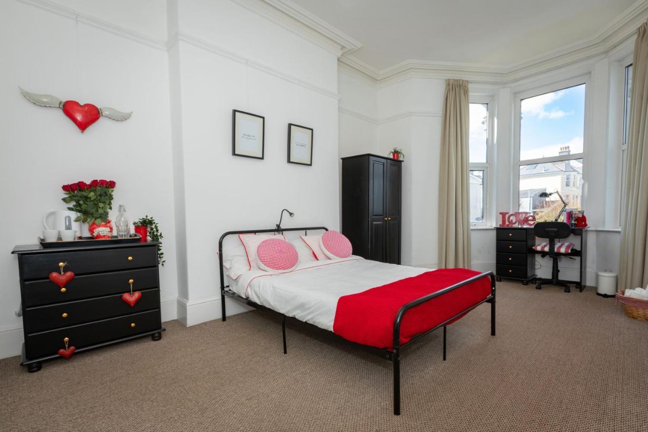 5-Bed House With Distant Sea Views In Plymouth Villa Esterno foto