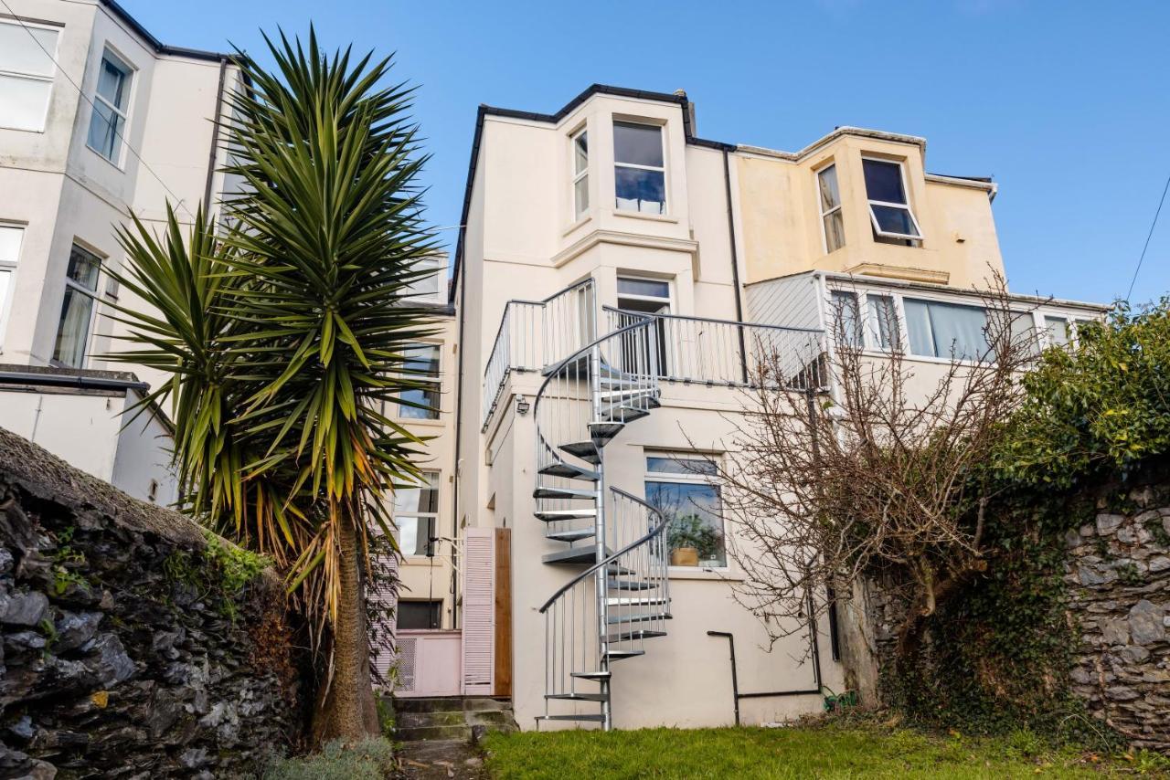 5-Bed House With Distant Sea Views In Plymouth Villa Esterno foto
