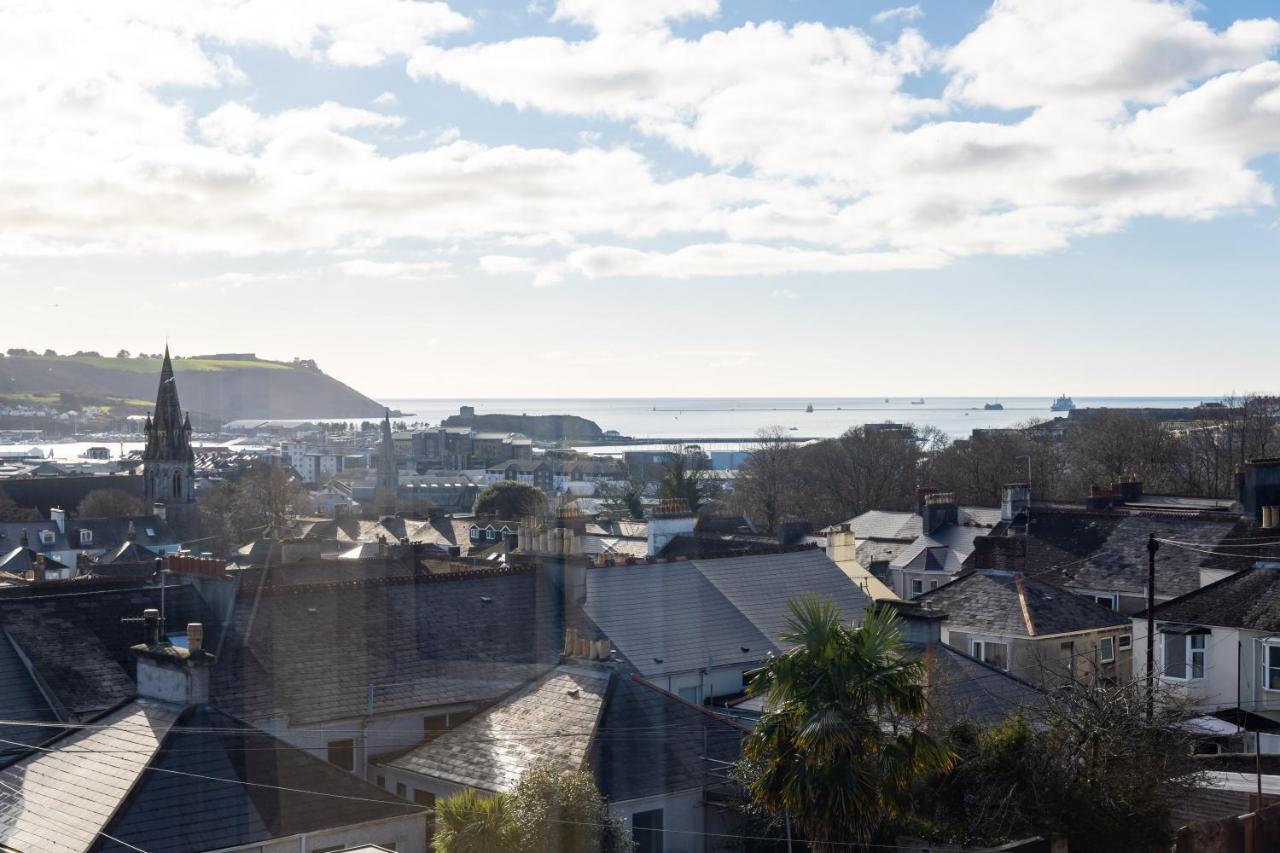 5-Bed House With Distant Sea Views In Plymouth Villa Esterno foto